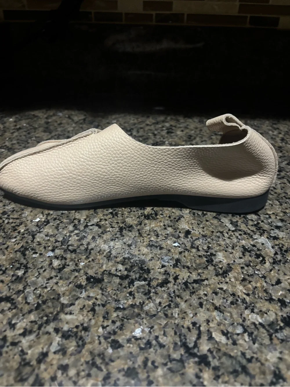 Acropedico Women’s Cream Pebbled Leather Slip-On Flats